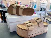 Load image into Gallery viewer, Platform Slip On Sandal
